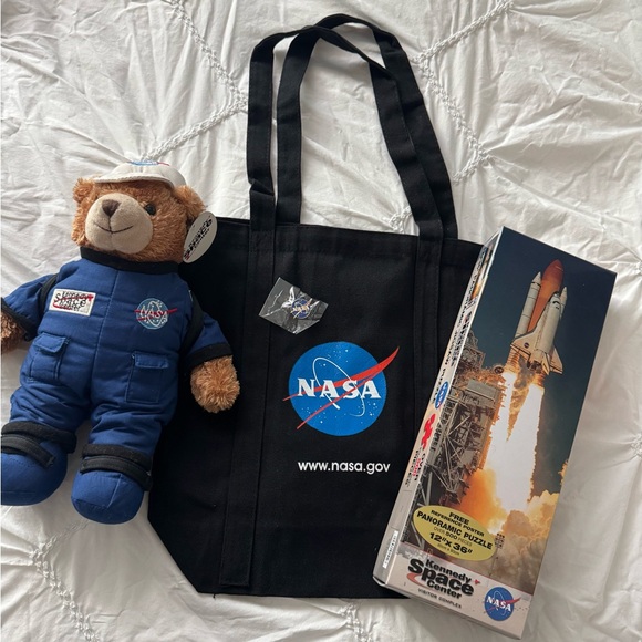 NASA Plush, Snow Globe, Puzzle, Bag, and Pin Set - Picture 3 of 10